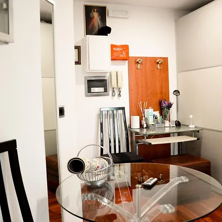 Apartment Magnifico 122 *